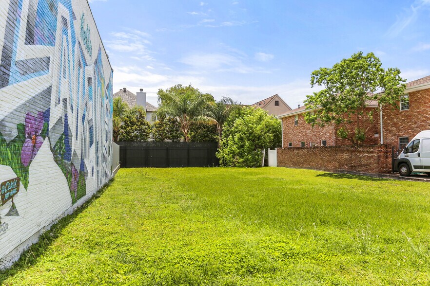 More Photos Of 210 Allen Toussaint Blvd, New Orleans Land For Sale