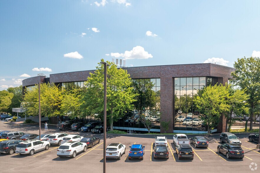 More Photos Of 825 E Gate Blvd, Garden City Office For Lease