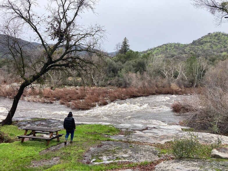 More Photos Of 42975 Sierra Dr, Three Rivers Hotel For Sale