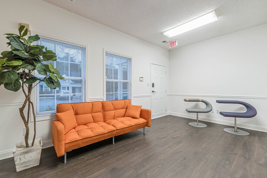 More Photos Of 500 Lanier Ave W, Fayetteville Office For Lease