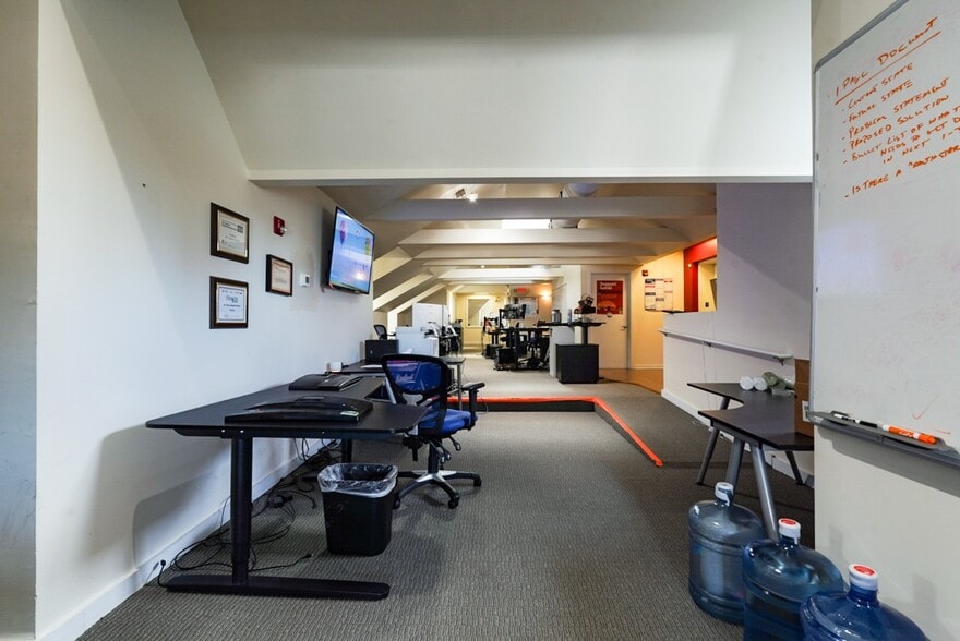 More Photos Of 162 East Ave, Norwalk Office For Lease