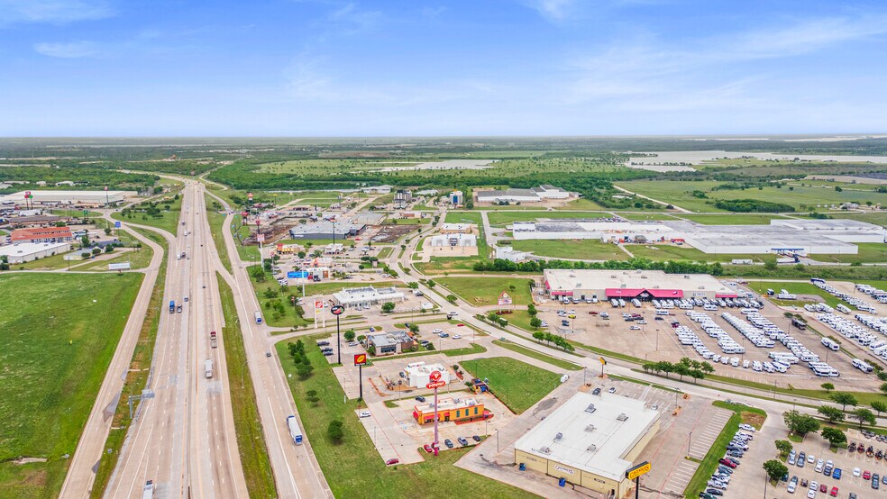 More Photos Of 0 Corsicana Crossing Blvd, Corsicana Land For Lease
