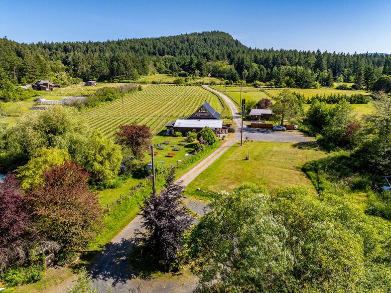 More Photos Of 1885 Central Rd, Hornby Island Land For Sale