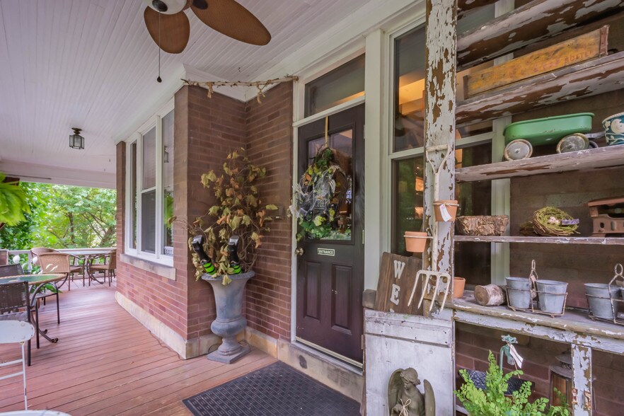 More Photos Of 7505 Saltsburg Rd, Pittsburgh Restaurant For Sale