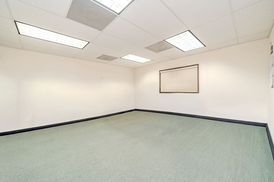 More Photos Of 381 Thor Pl, Brea Manufacturing For Lease