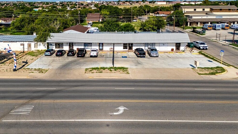 More Photos Of 2222 Del Rio Blvd, Eagle Pass Storefront Retail Office For Lease