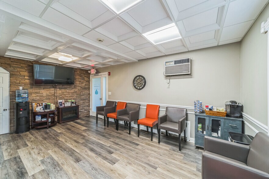 More Photos Of 326 Broad St, Red Bank Medical For Sale