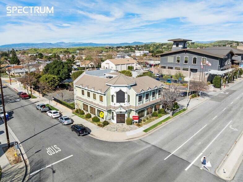 More Photos Of 22621 Lyons Ave, Santa Clarita Medical For Sale