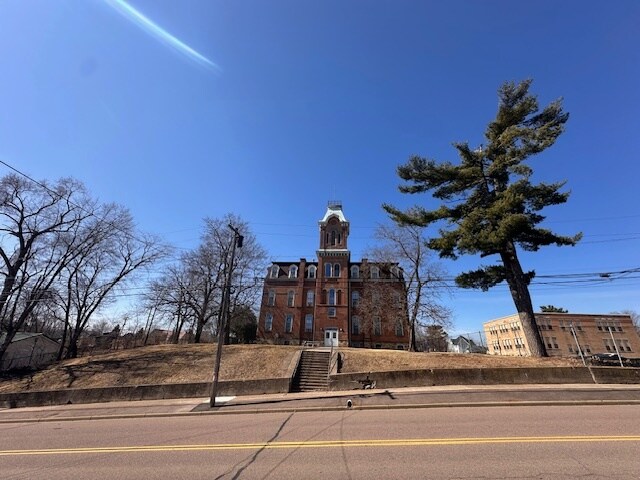 More Photos Of 223 N 4th St, Black River Falls Apartments For Sale