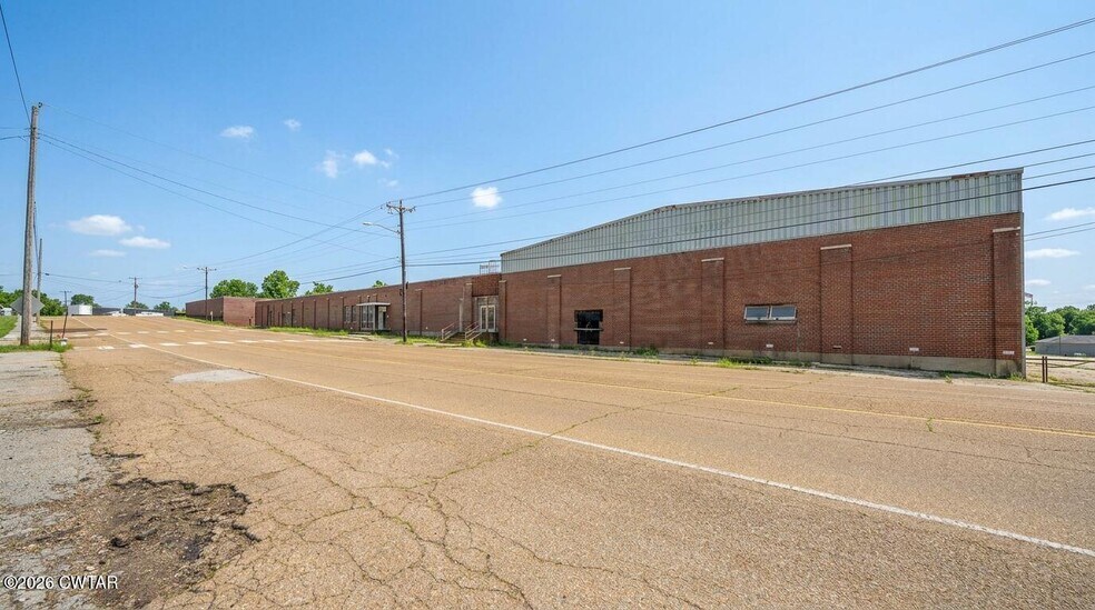 More Photos Of 302 N Trenton St, Rutherford Warehouse For Sale