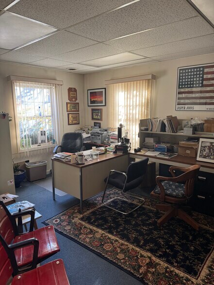 More Photos Of 6 Roberts Ave, Rutland Medical For Sale