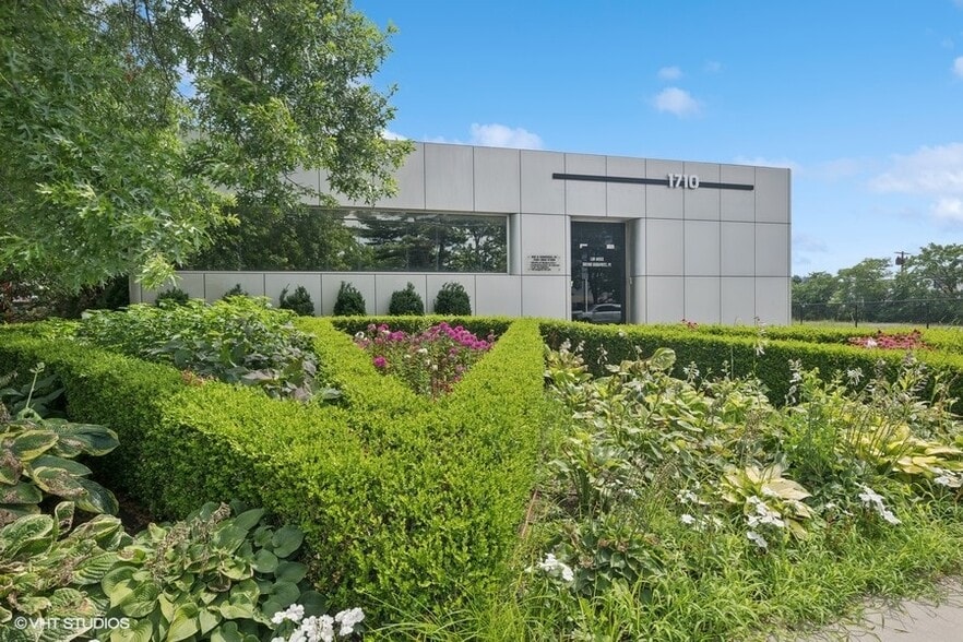 More Photos Of 1710 Hempstead Tpke, East Meadow Office For Sale