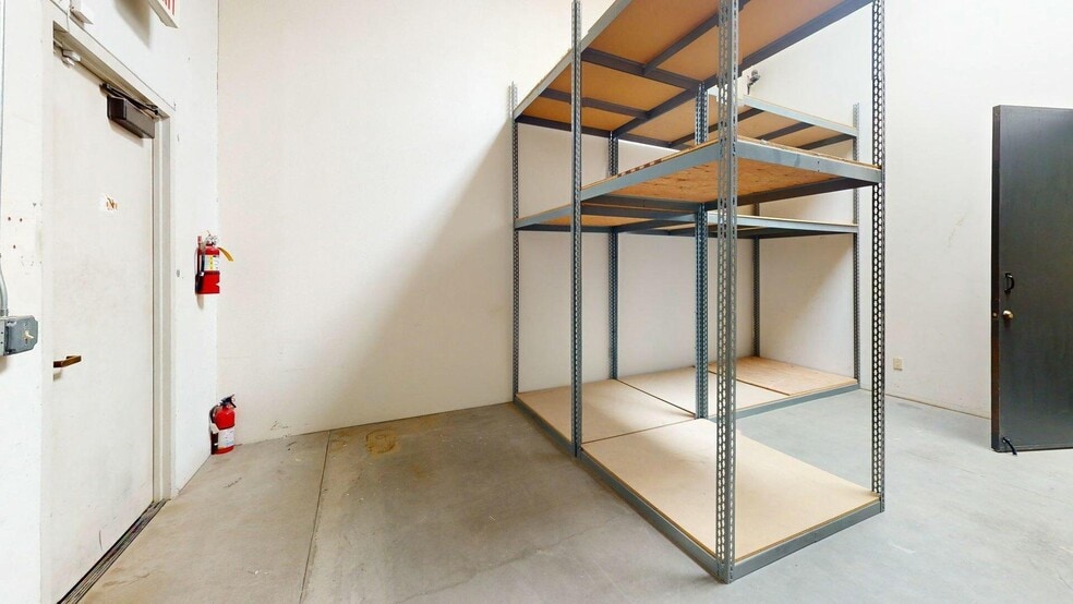 More Photos Of 39301 Badger St, Palm Desert Warehouse For Sale