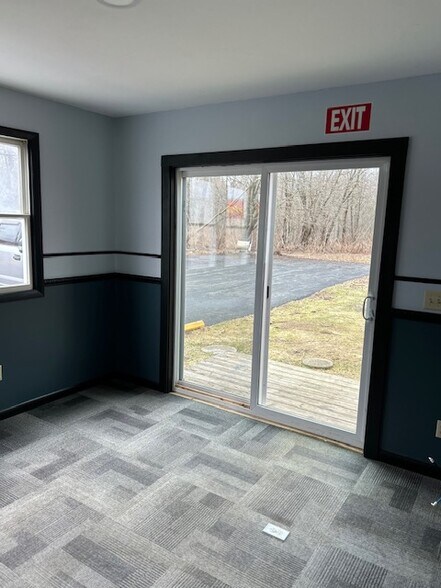 More Photos Of 189 5th Ave, Gloversville Freestanding For Sale