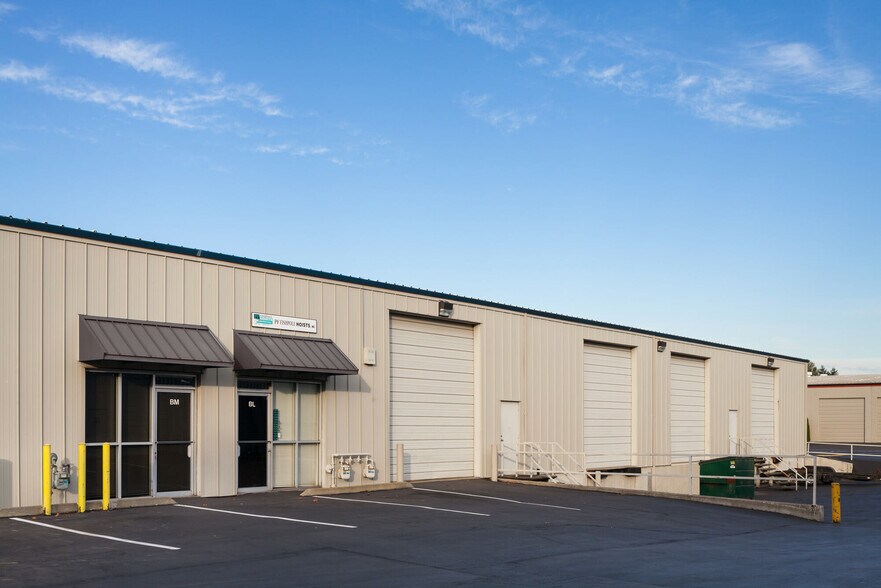 More Photos Of 1705 S 93rd St, Seattle Warehouse For Lease