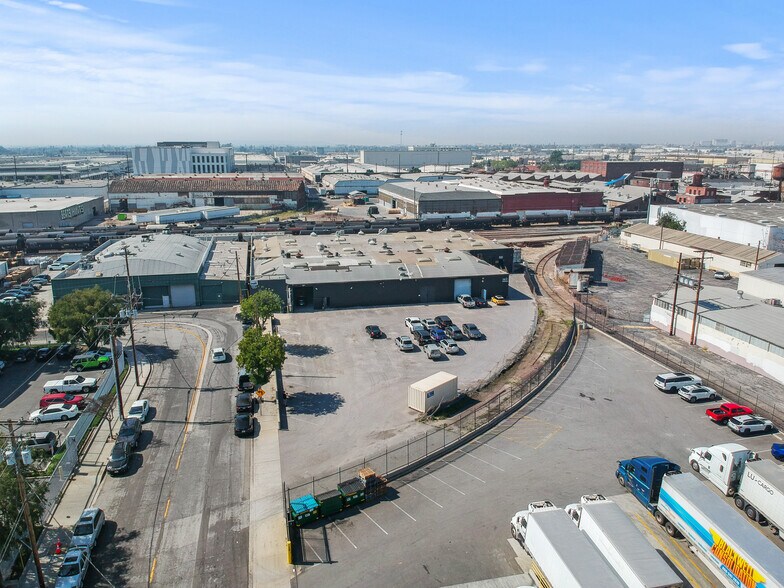 More Photos Of 2529 Chambers St, Vernon Warehouse For Lease