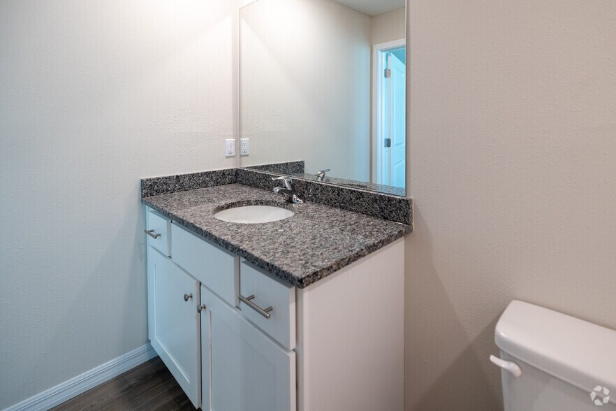 More Photos Of 9612 Hood Rd, Jacksonville Apartments For Sale