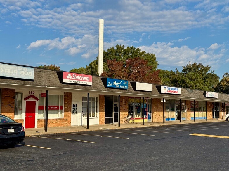 More Photos Of 315 N Great Neck Rd, Virginia Beach General Retail For Lease