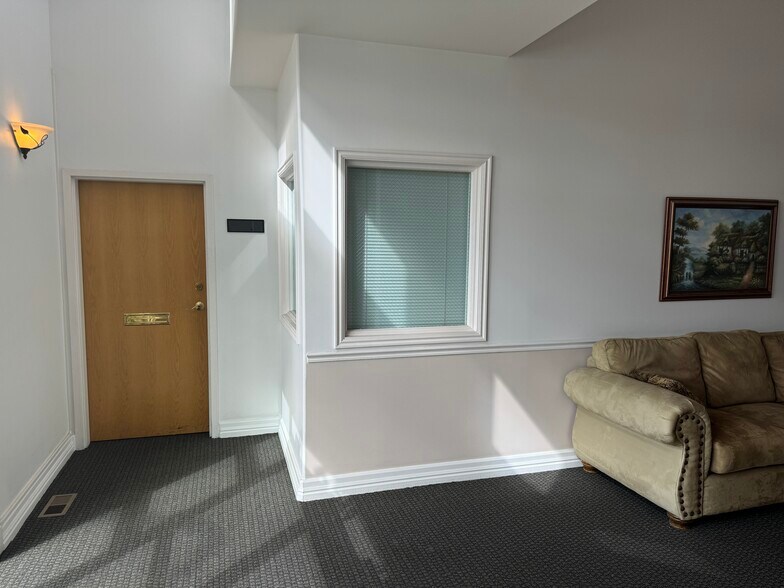 More Photos Of 6589 S 1300 E, Salt Lake City Office For Sale