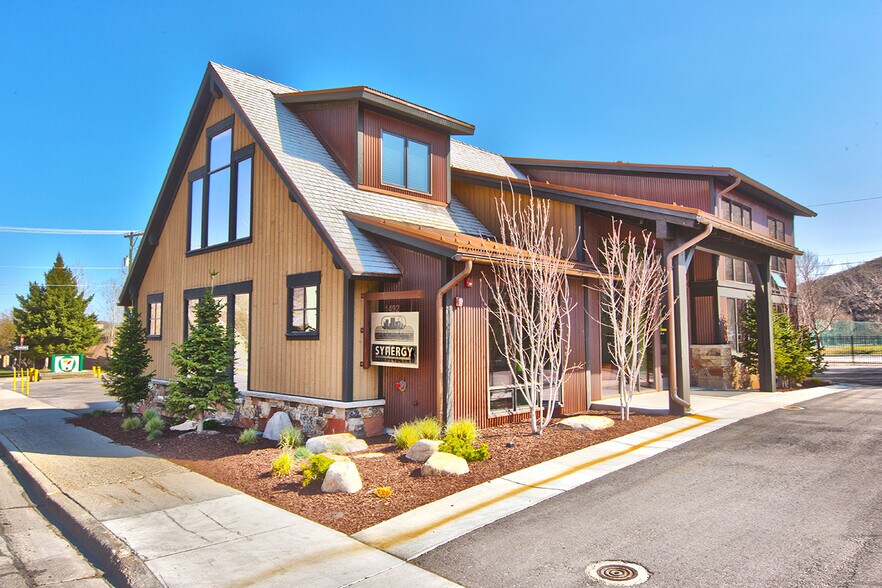 More Photos Of 1492 Park Ave, Park City Office For Lease