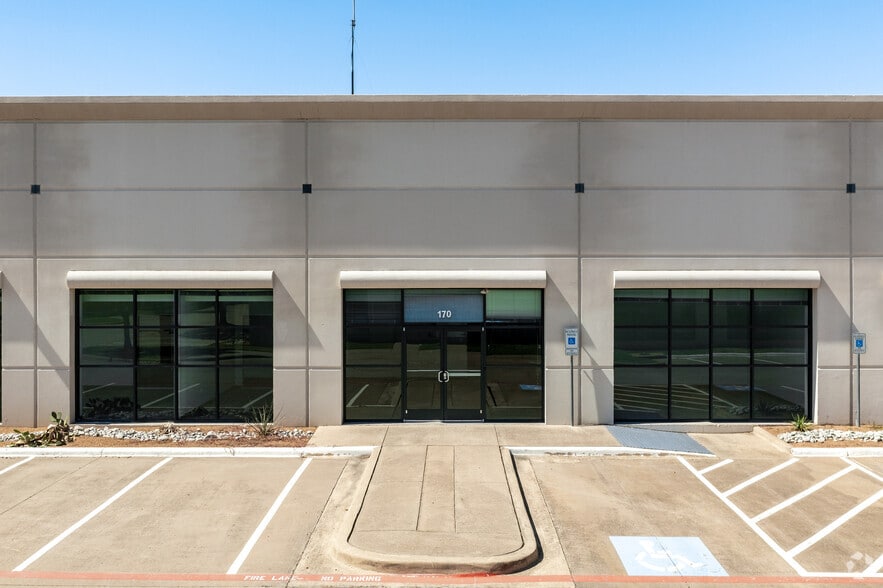 More Photos Of 6509 Windcrest Dr, Plano Office For Lease