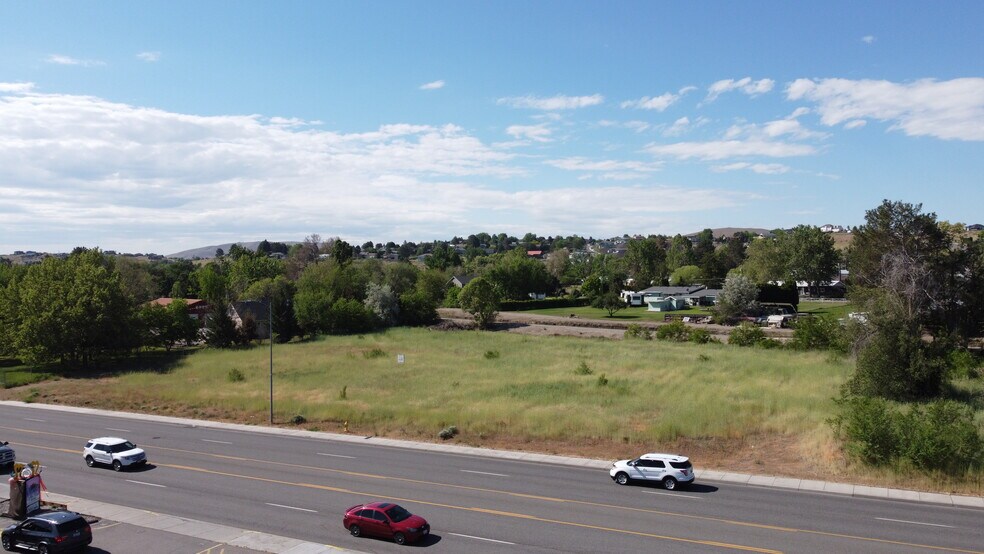 More Photos Of TBD Van Giesen, West Richland Land For Sale