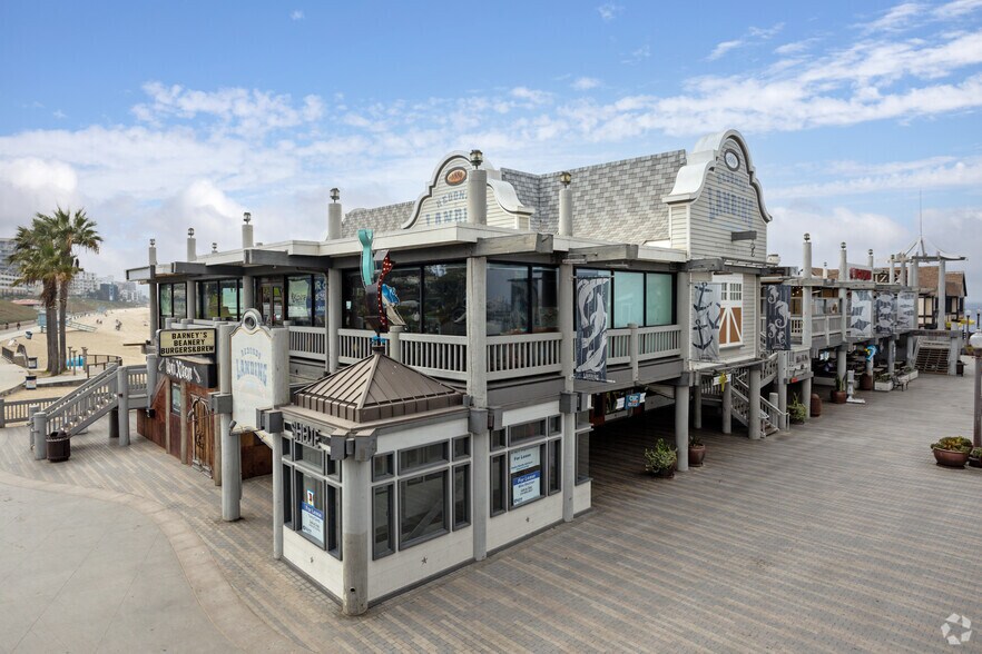 More Photos Of 100 Fishermans Wharf, Redondo Beach Bar For Lease