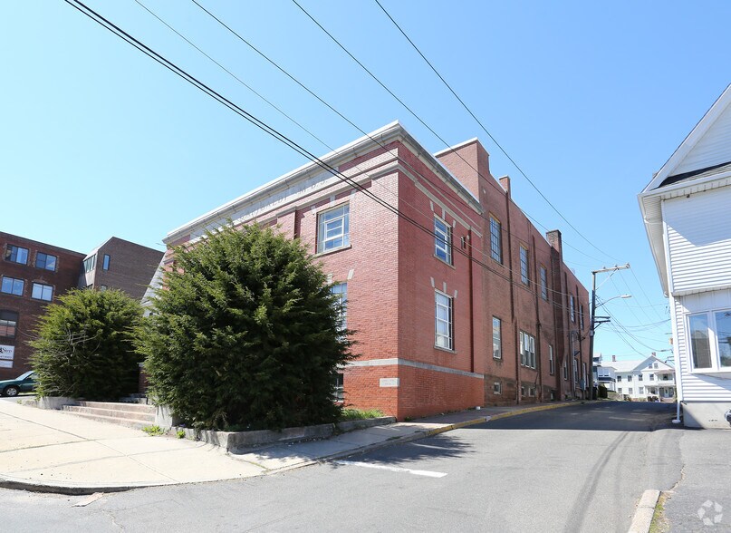 More Photos Of 54 Washington St, Middletown Office For Sale