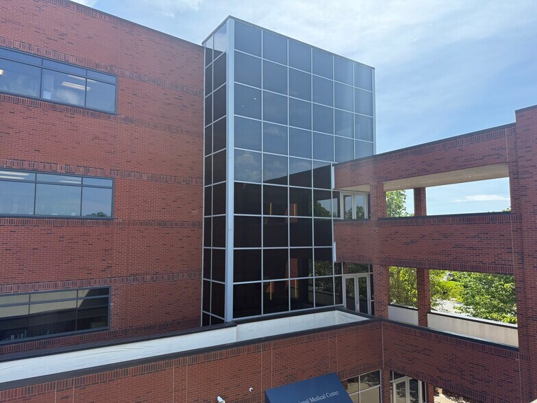 More Photos Of 1002 N Church St, Greensboro Medical For Lease