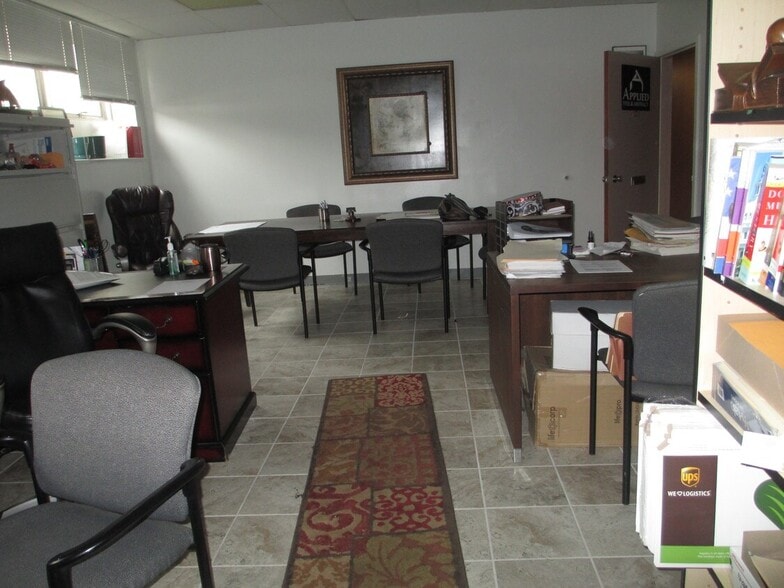 More Photos Of 45 E Main St, Freehold Office For Lease