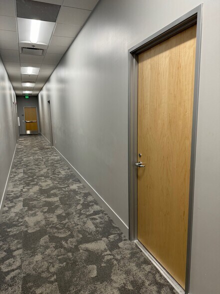 More Photos Of 25425 Orchard Village Rd, Santa Clarita Medical For Sale