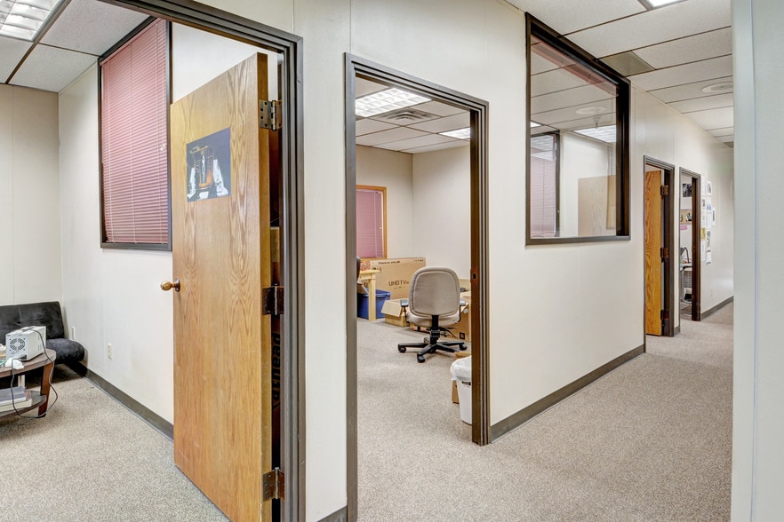 More Photos Of 5485 Conestoga Ct, Boulder Office For Lease