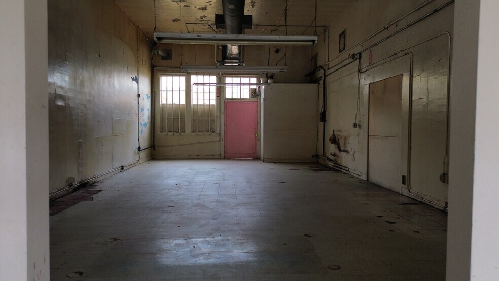 More Photos Of 629-639 S B St, San Mateo Storefront For Lease