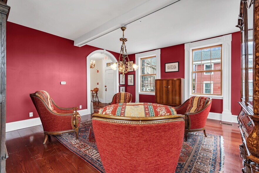 More Photos Of 137 Stockton St, Hightstown Flex For Sale