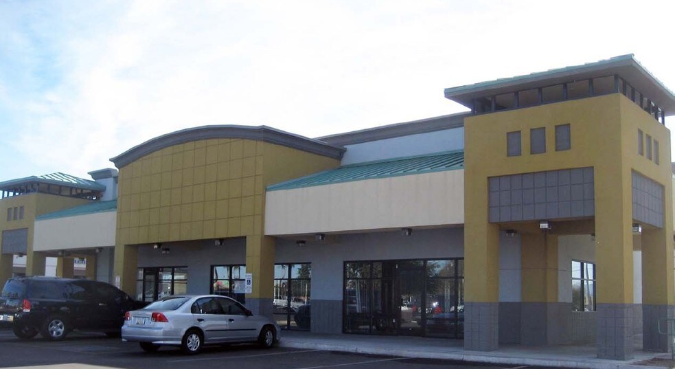 Primary Photo Of 3935 N 67th Ave, Phoenix Restaurant For Lease