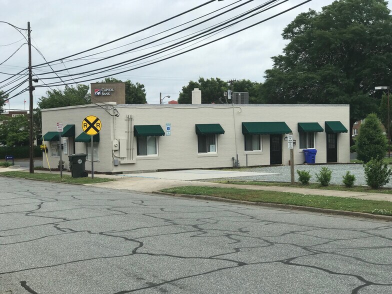 More Photos Of 105 S 4th St, Mebane Medical For Lease