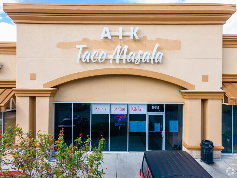 More Photos Of 5401 N University Dr, Lauderhill General Retail For Sale