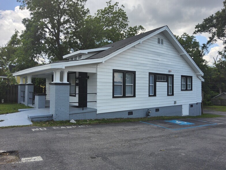 More Photos Of 2139 Bull St, Columbia Medical For Lease