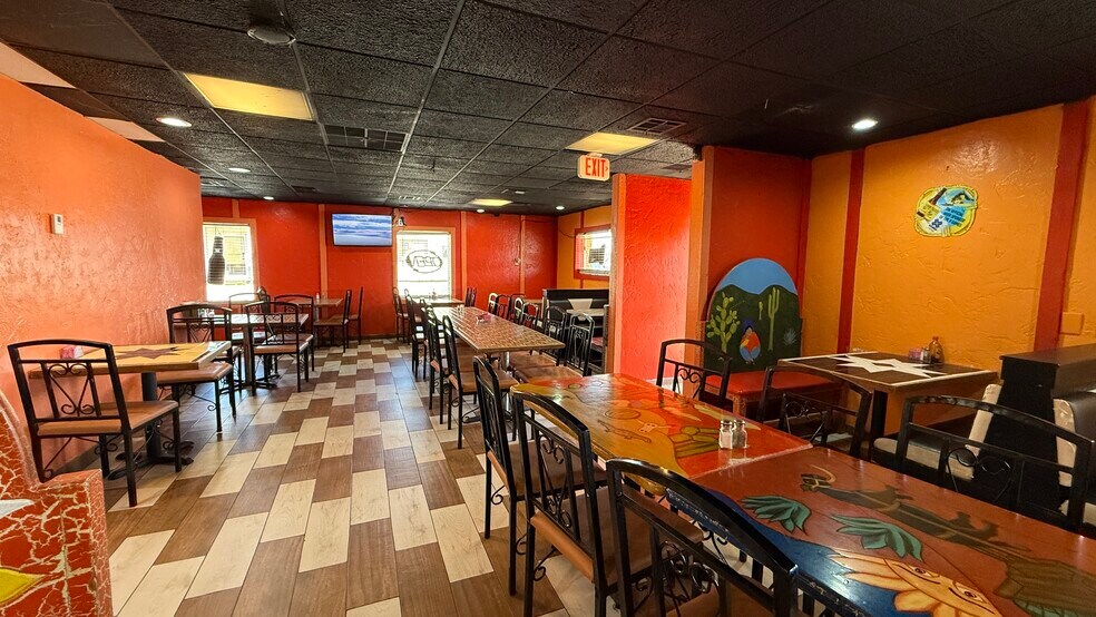 More Photos Of 1310 S Muskogee Ave, Tahlequah Restaurant For Sale