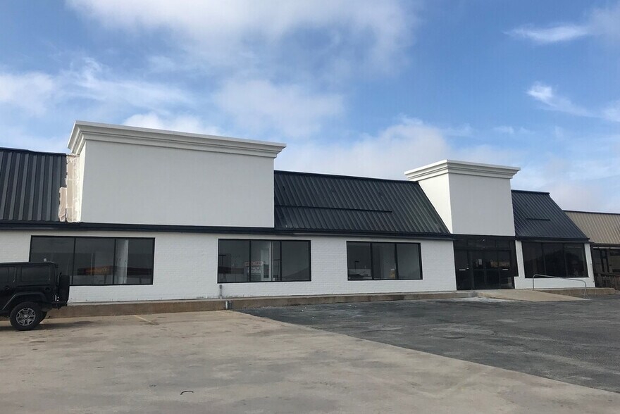 More Photos Of 444 S Highway 377, Pilot Point Storefront Retail Office For Sale