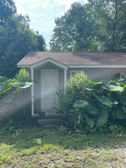 More Photos Of 3720 Theresa St, Pensacola Apartments For Sale