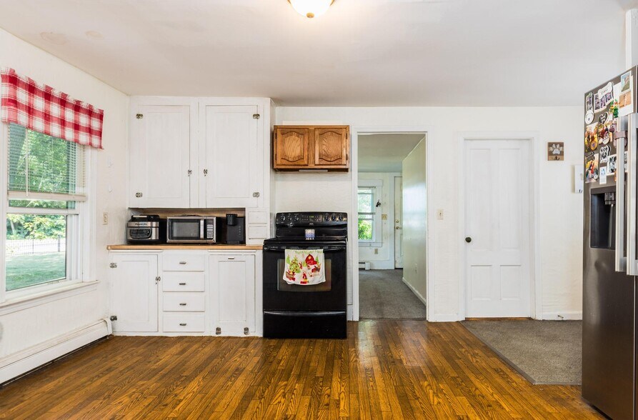 More Photos Of 2 Pleasant St, Rochester Apartments For Sale