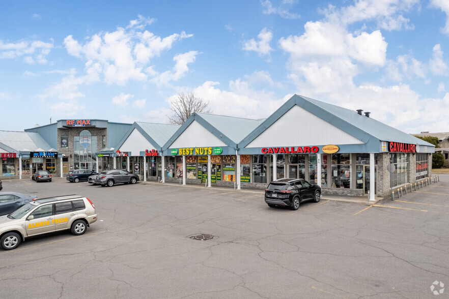 Primary Photo Of 4701 Boul Saint-Jean, Dollard-des-Ormeaux Storefront For Lease