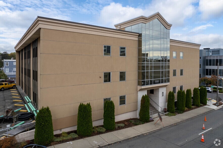 More Photos Of 705 S 9th St, Tacoma Office For Sale