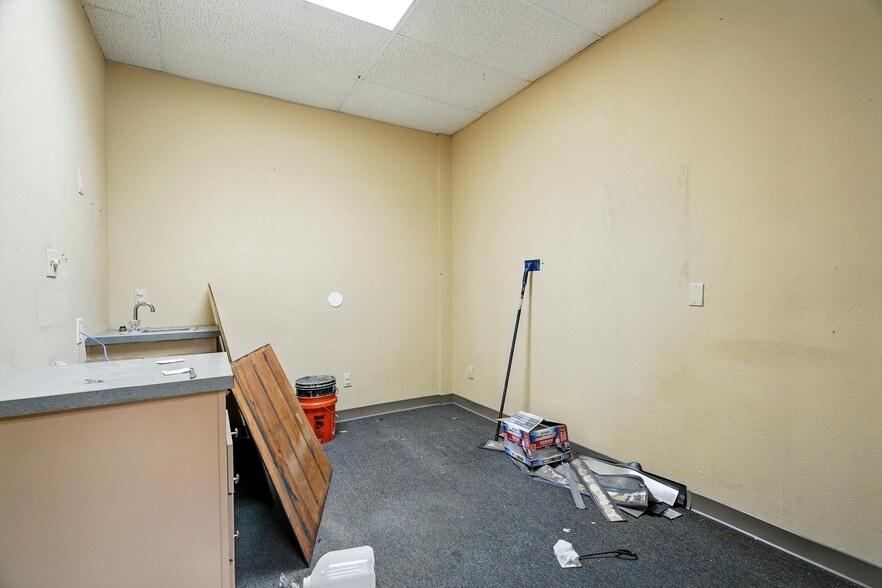 More Photos Of 4102 Buffalo Gap Rd, Abilene Unknown For Lease