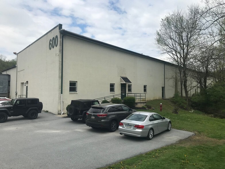 More Photos Of 600 S Brandywine Ave, Downingtown Manufacturing For Lease