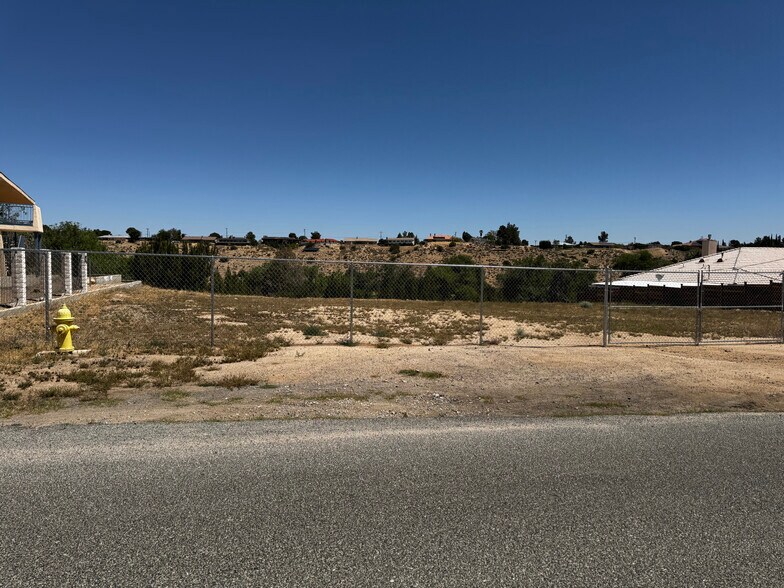 More Photos Of 17990 Bangor Ave, Hesperia Apartments For Sale