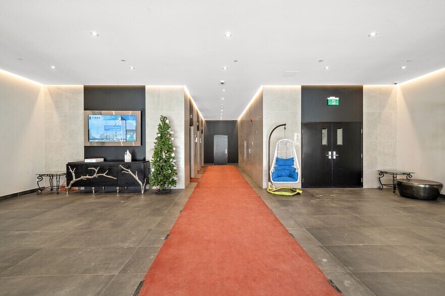 More Photos Of 111 Rue Chabanel O, Montréal Loft Creative Space For Lease