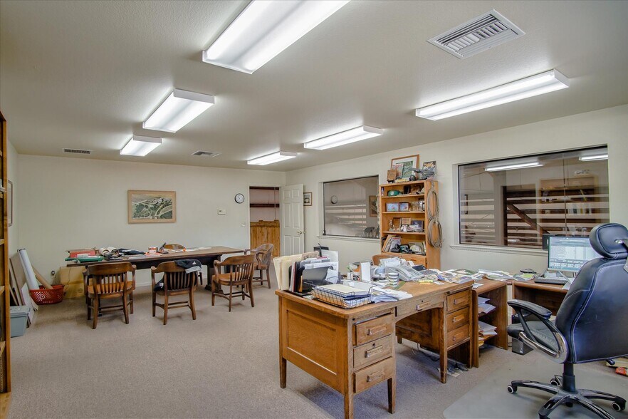 More Photos Of 354 1st St, Hollister Freestanding For Sale