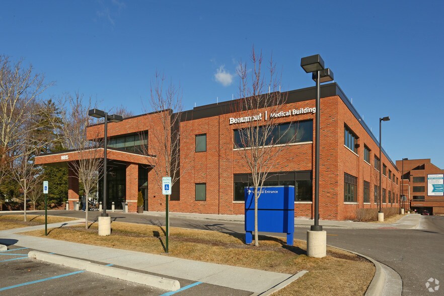 More Photos Of 16815 E Jefferson Ave, Grosse Pointe Medical For Lease